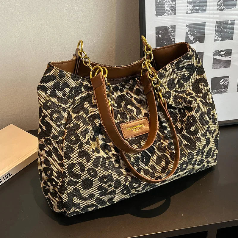 Danielle™ | Chic Leopard Print Tote Bag