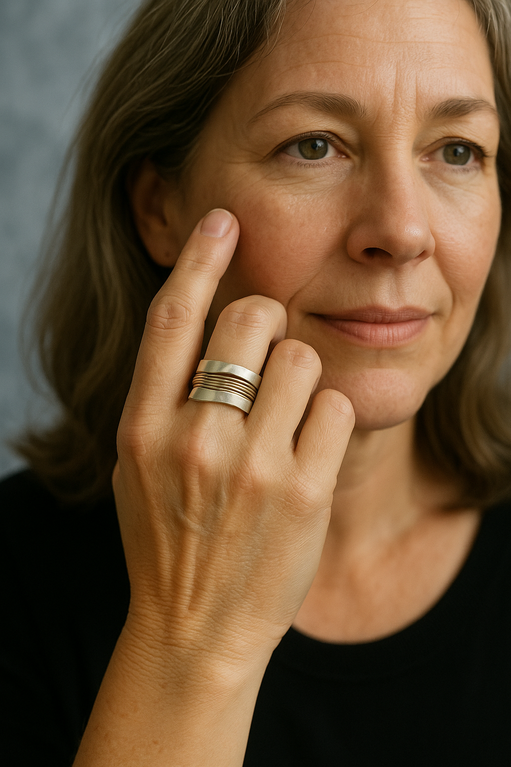 Sophia | Silver Golden Threads Ring