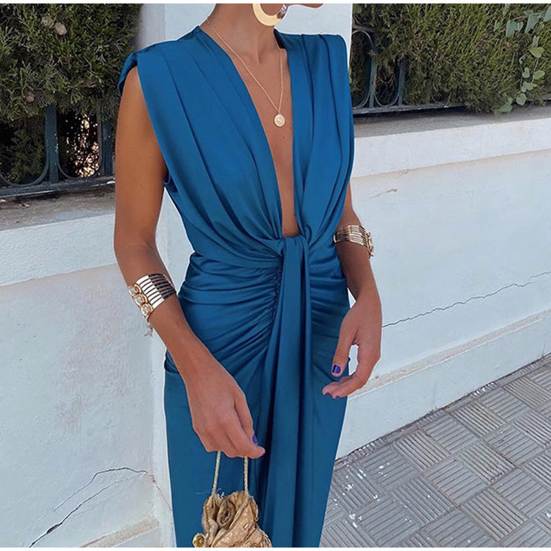 Charlotte™ | Elegant Low-Cut Dress