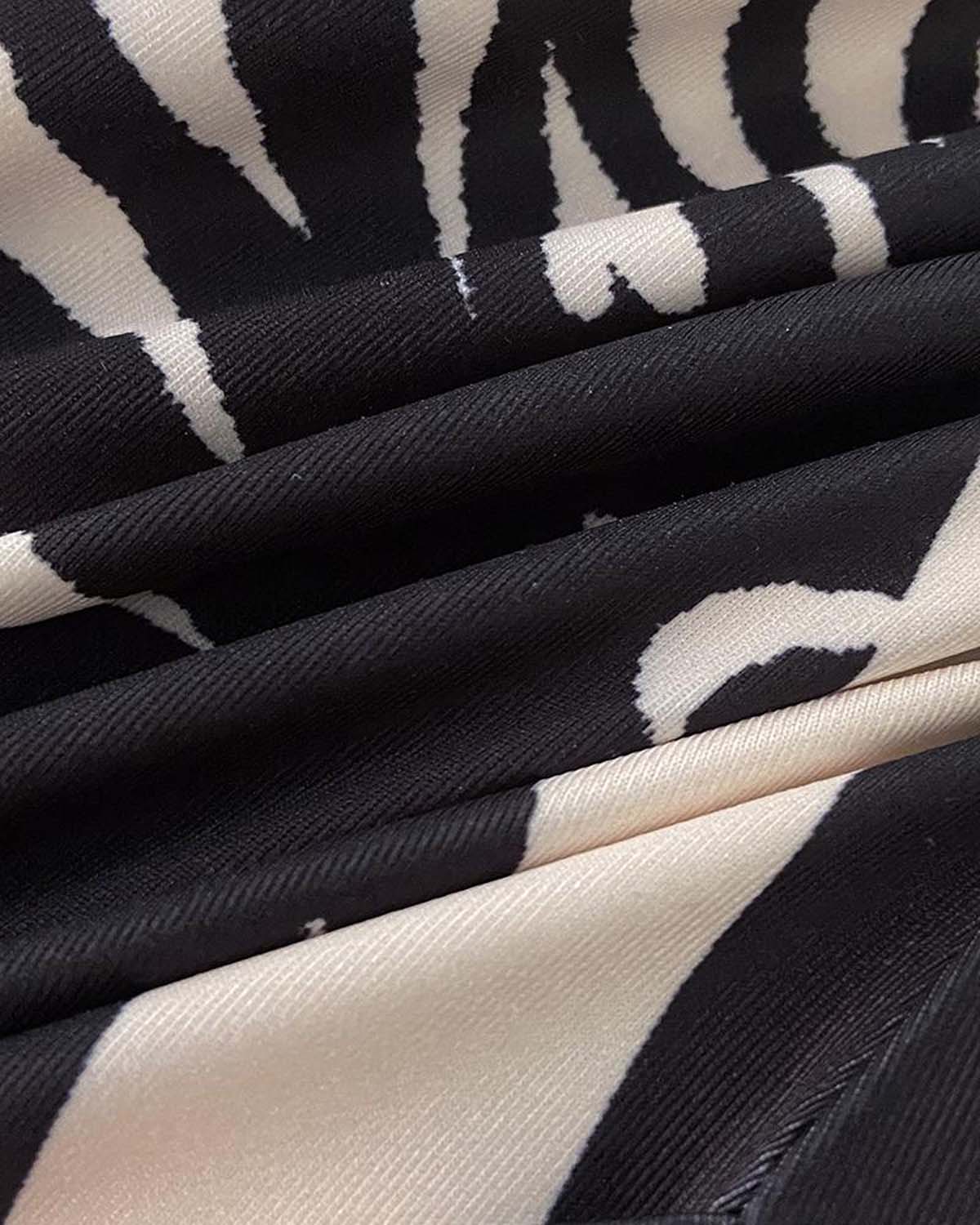 Amanda | Chic Pleated Dress