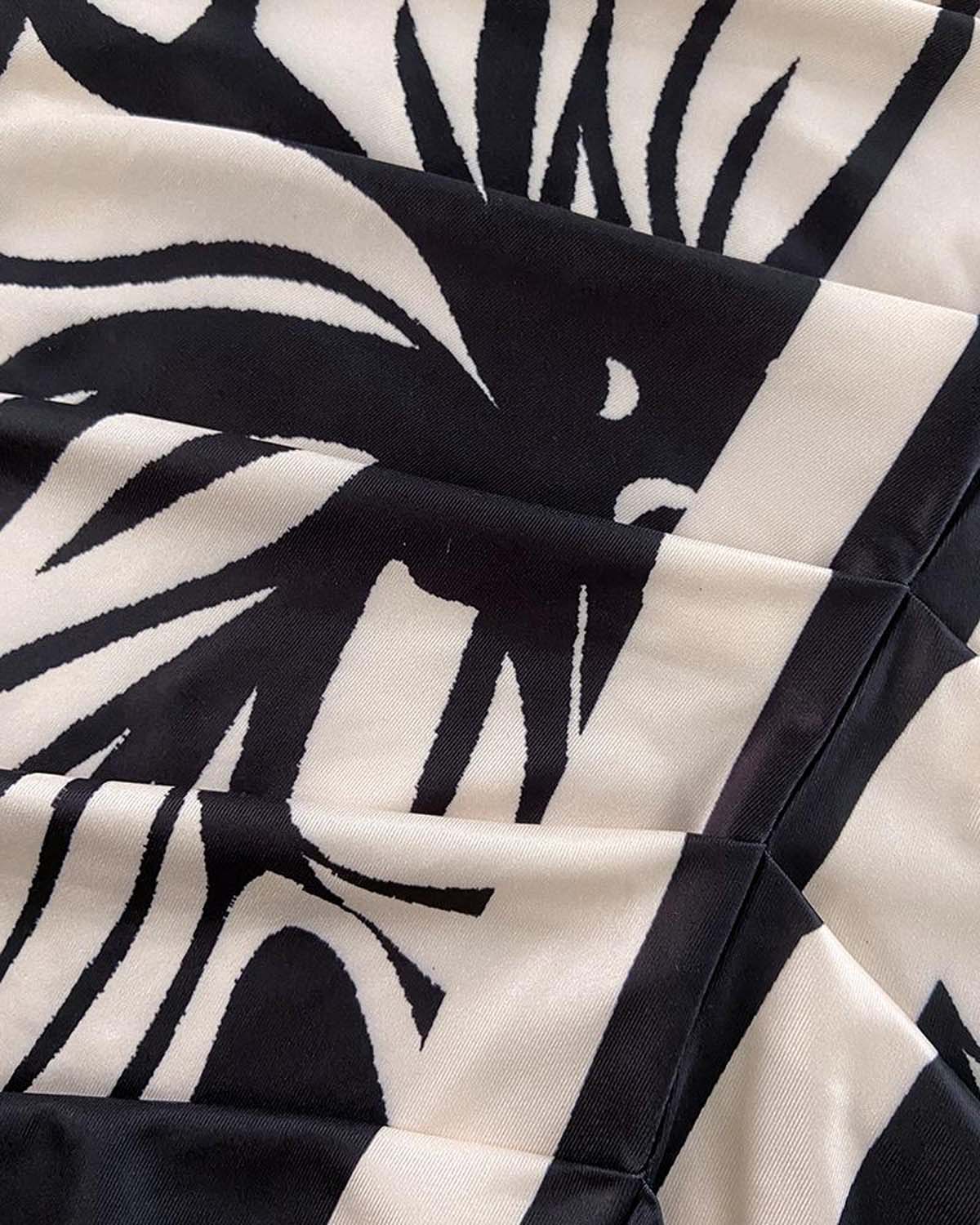 Amanda | Chic Pleated Dress