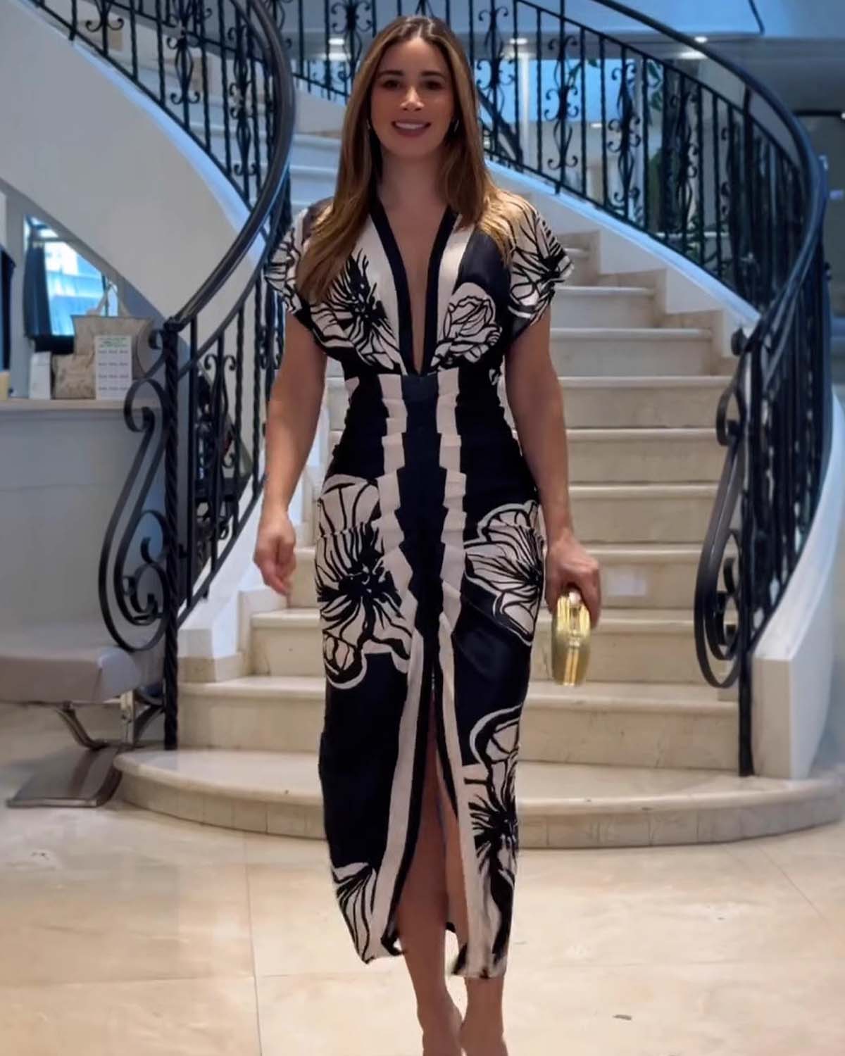 Amanda | Chic Pleated Dress