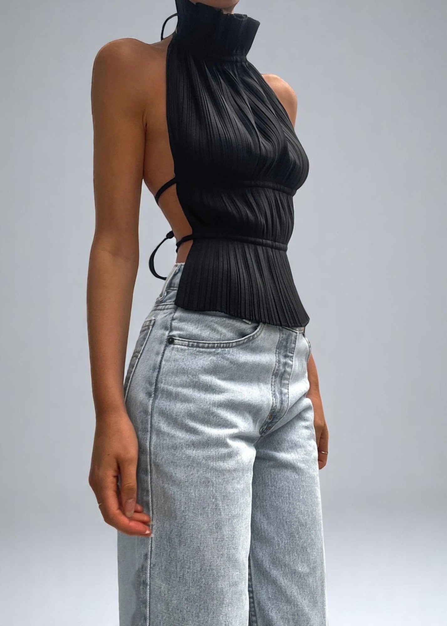 Monelle™ | Backless Pleated Top
