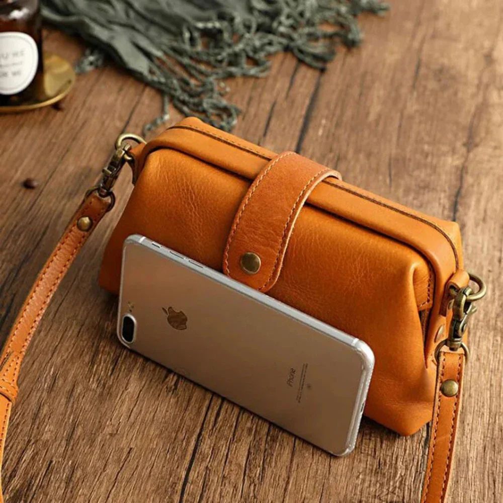 Freja™ | Timeless Shoulder Bag with Character