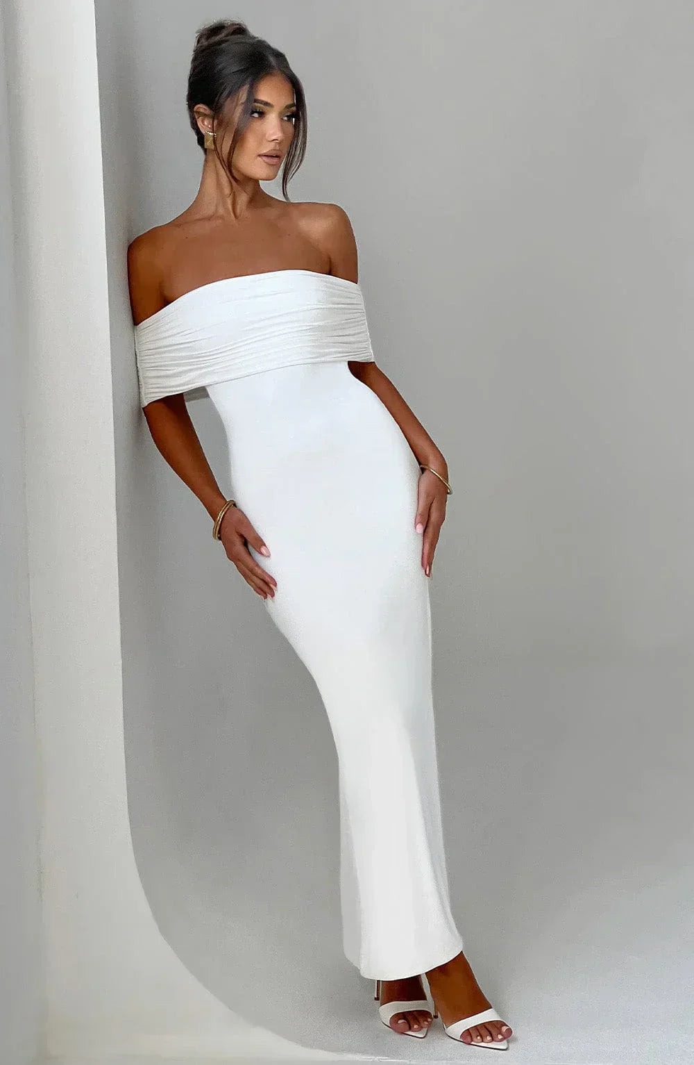 Monelle™ | Off-Shoulder Silhouette Dress