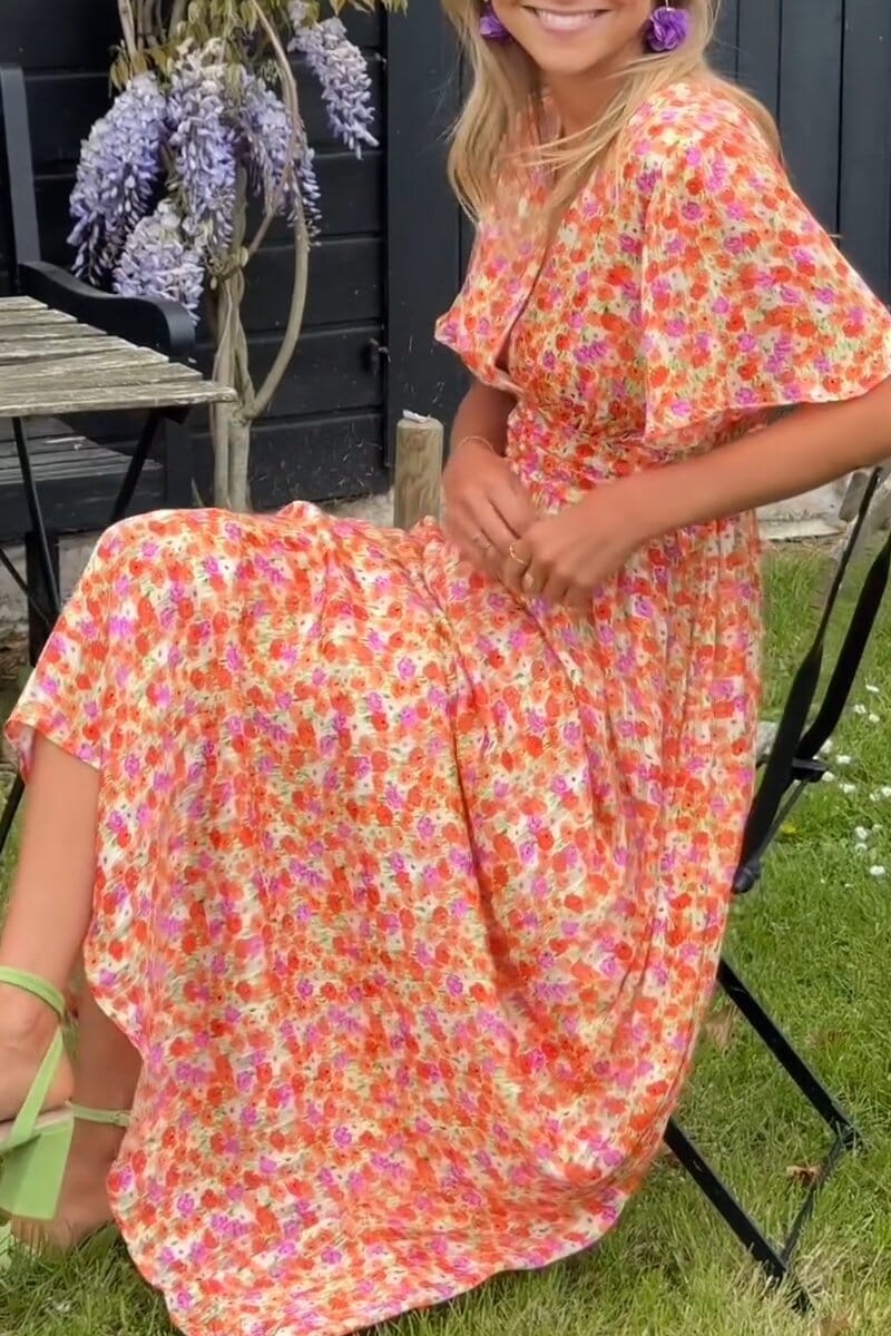 Amelia | Elegant V-Neck Maxi Dress