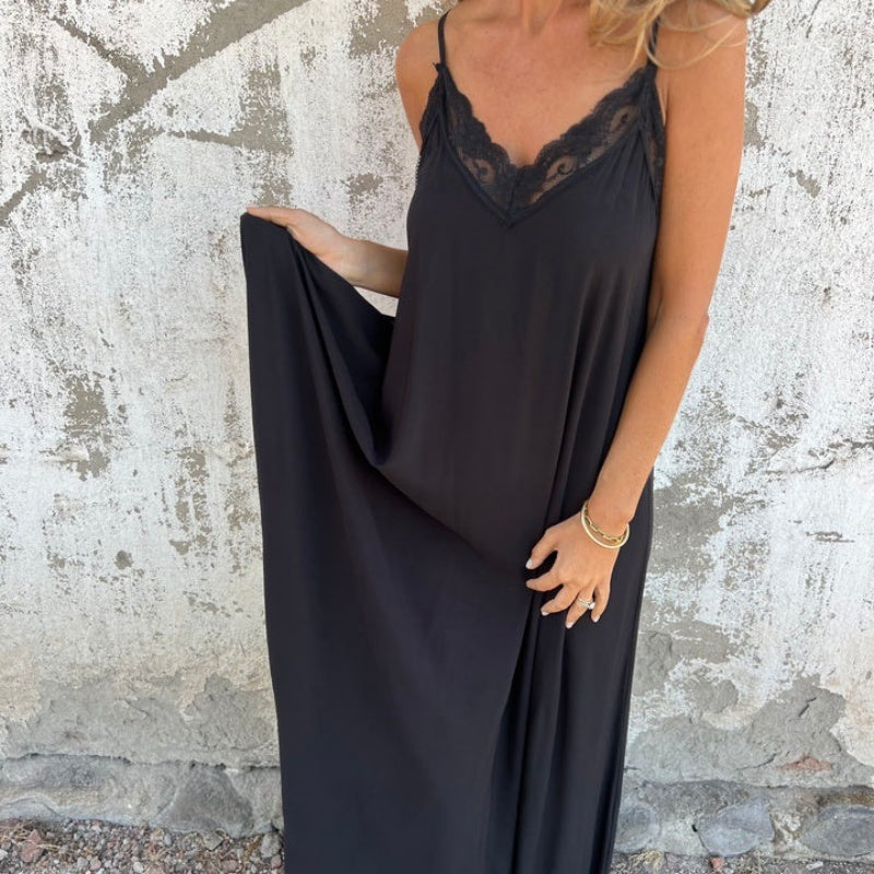 Mia™ | V-neck Elegant Dress